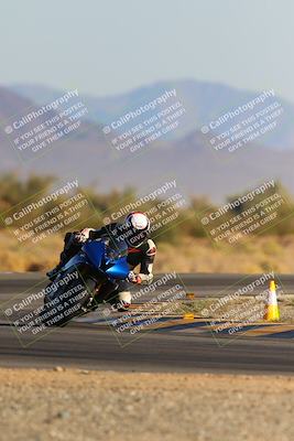 media/Dec-09-2023-SoCal Trackdays (Sat) [[76a8ac2686]]/Turn 15 Set 1 (230pm)/